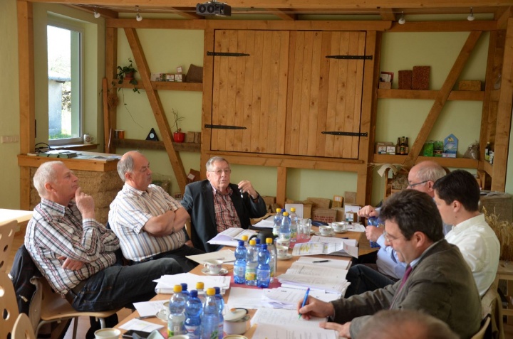 Arbeitsgruppensitzung am 08.05.2015 im Hanfpavillon in Läwitz